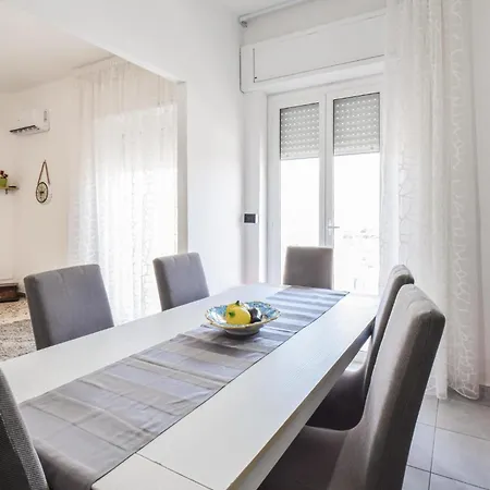 公寓 Nice Apartment In Mondragone With Wifi